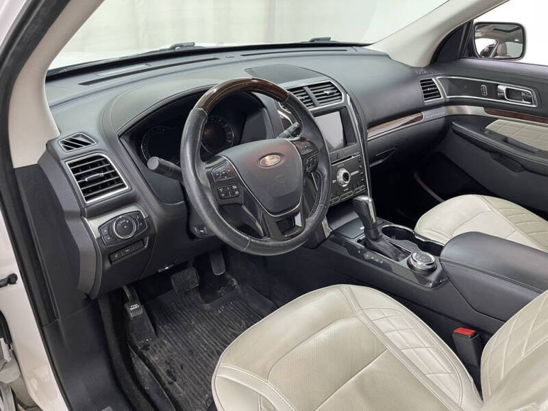 2018 Ford Explorer Platinum
