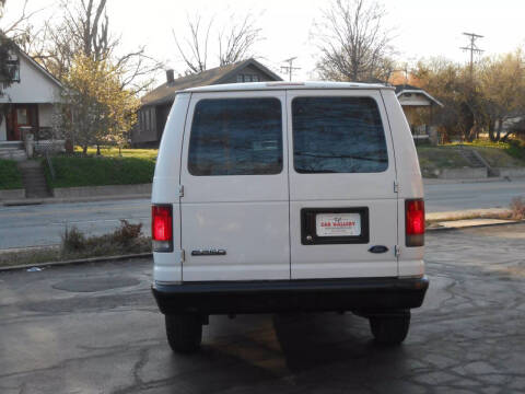 2006 Ford E-Series E-250