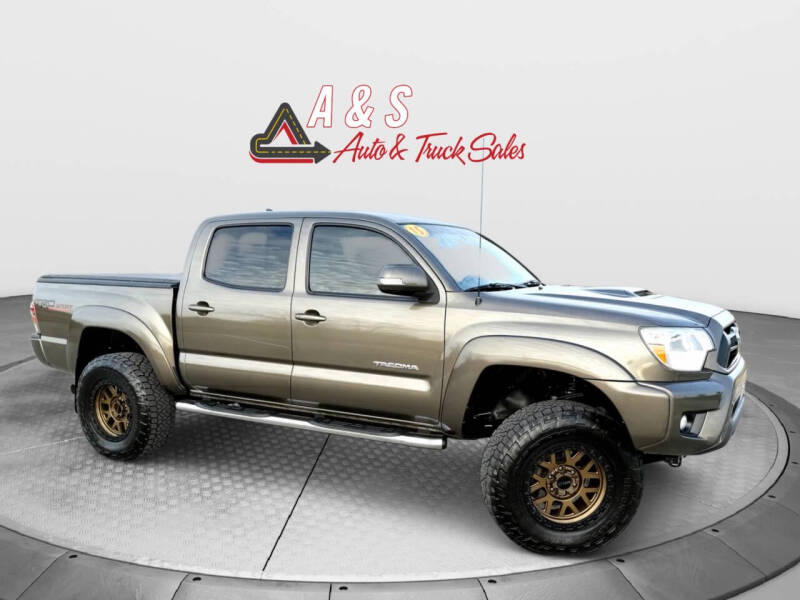 2015 Toyota Tacoma Base's photo