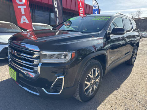 2023 GMC Acadia SLT