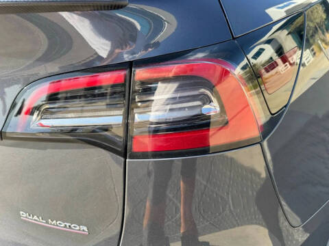 2023 Tesla Model Y Performance