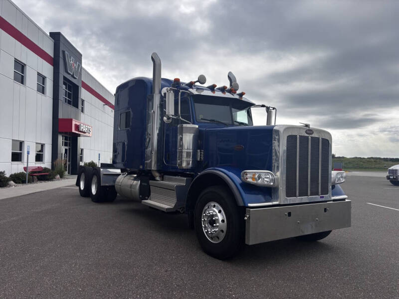 2022 Peterbilt 389