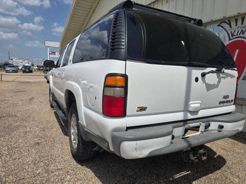 2004 Chevrolet Suburban