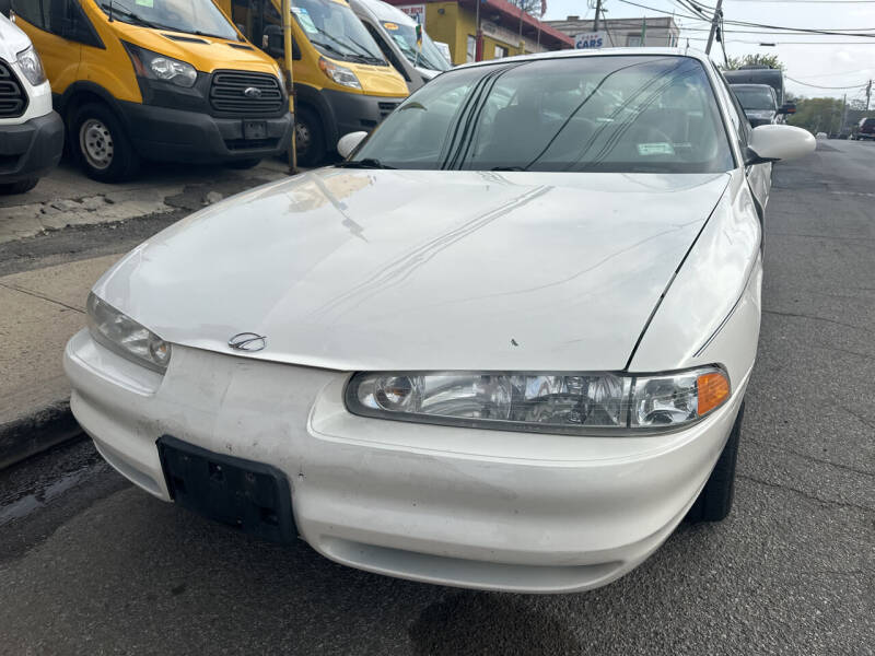2001 Oldsmobile Intrigue for sale at Deleon Mich Auto Sales in Yonkers NY