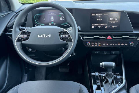 2026 Kia Niro LX