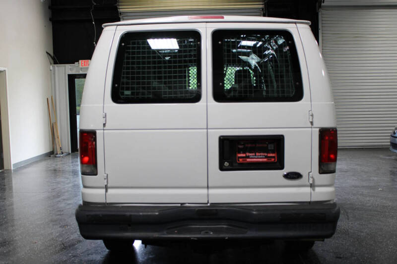 2014 Ford E-Series E-150