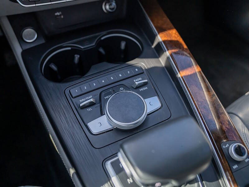 2019 Audi A4 Premium Plus 40 TFSI