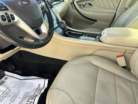 2013 Ford Taurus Limited