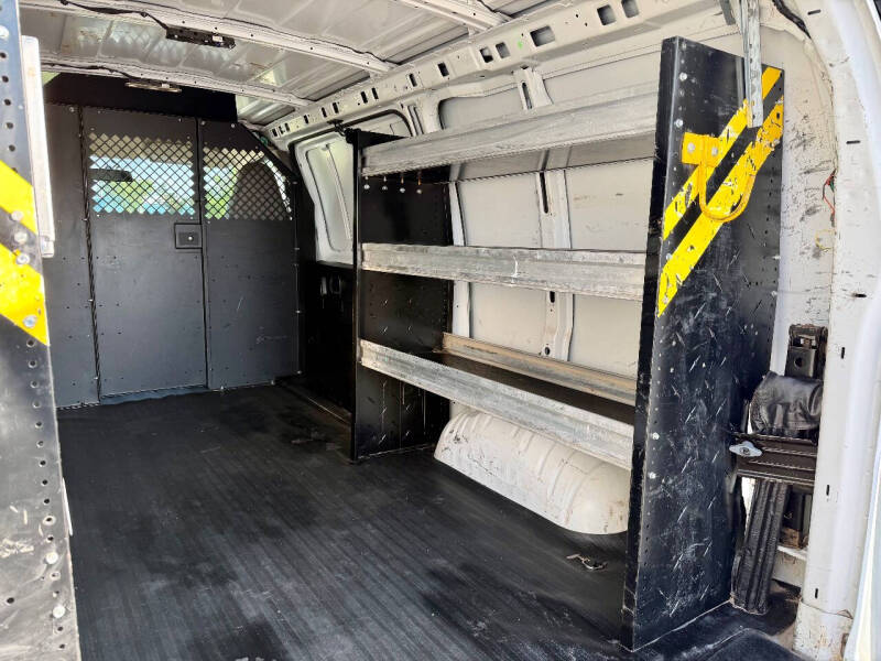 2021 Chevrolet Express 2500