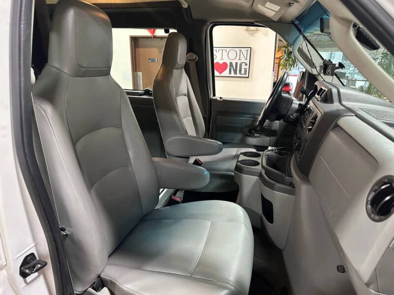 2013 Ford E-Series E-150