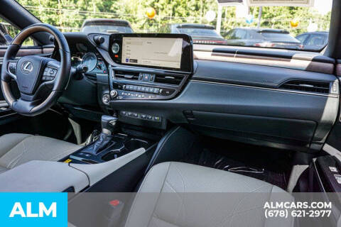 2024 Lexus ES 300h Luxury