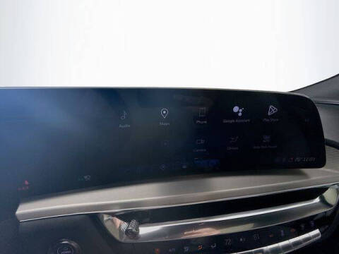 2024 Cadillac LYRIQ Luxury 1