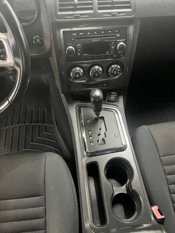 2012 Dodge Challenger SXT