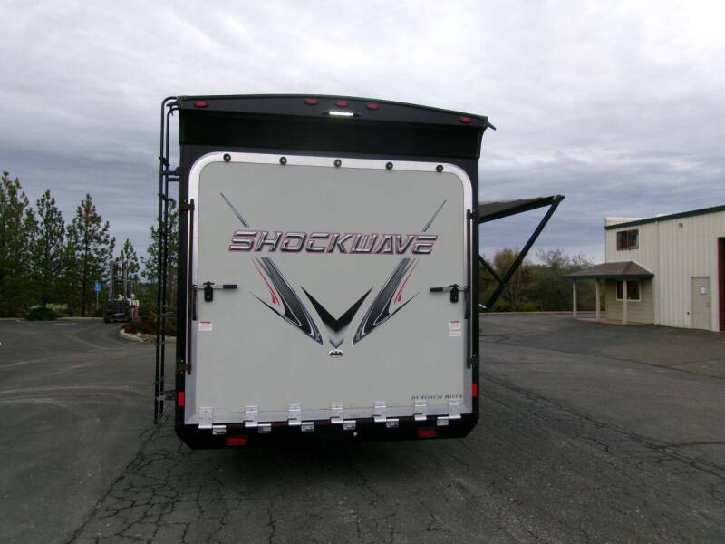 2019 Forest River Shockwave 25rqmx