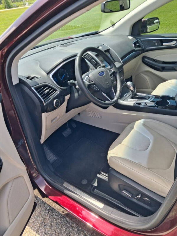 2017 Ford Edge Titanium