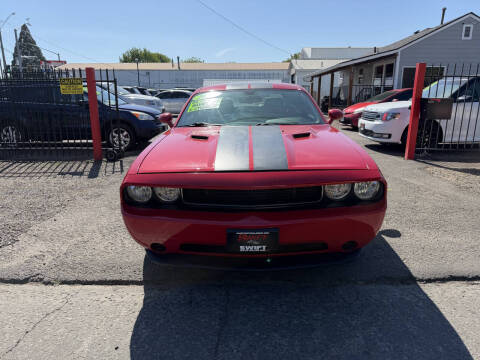 2013 Dodge Challenger SXT