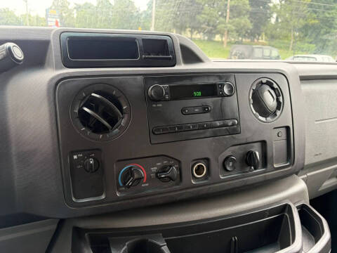 2011 Ford E-Series E-250