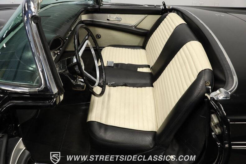 1957 Ford Thunderbird