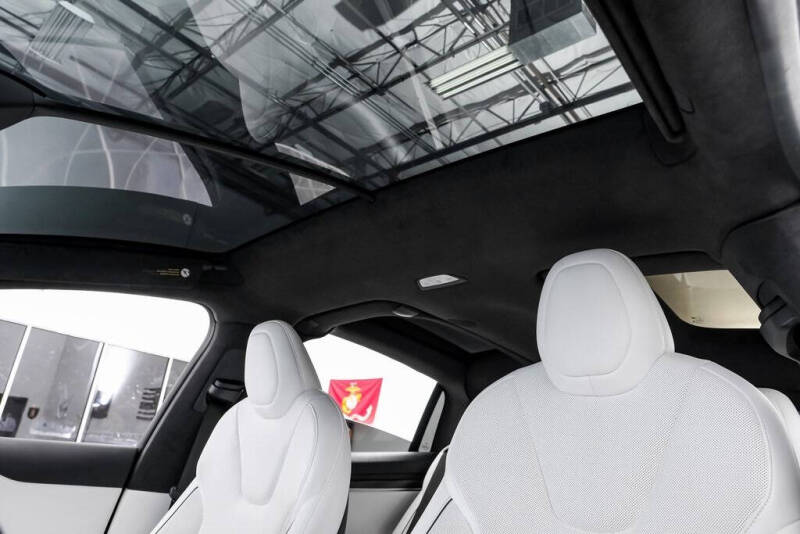 2023 Tesla Model X Plaid