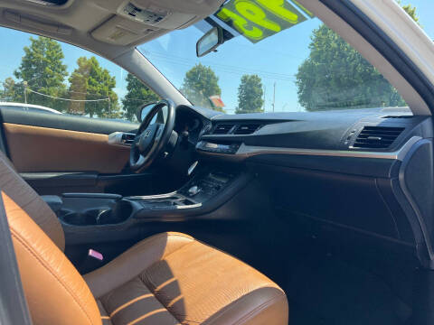 2013 Lexus CT 200h
