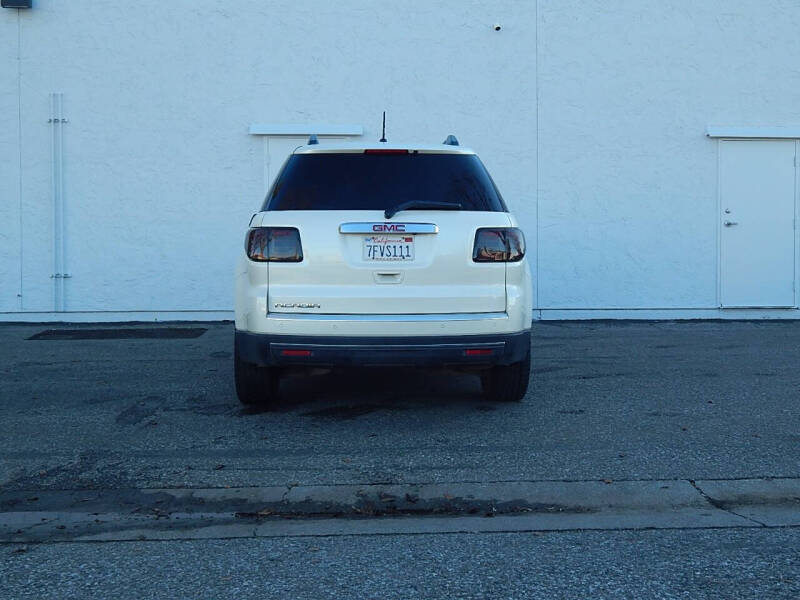 2015 GMC Acadia SLE-2