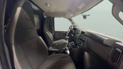 2024 GMC Savana 2500