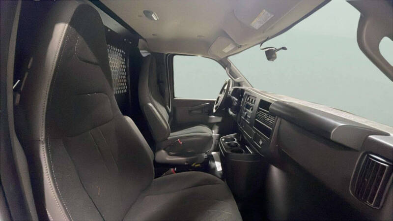 2024 GMC Savana 2500