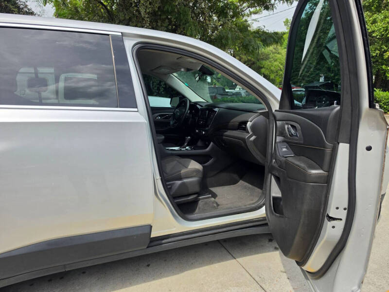 2020 Chevrolet Traverse LS