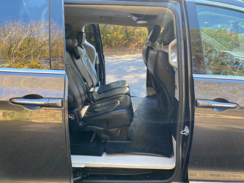 2017 Chrysler Pacifica Touring-L