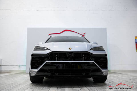 2025 Lamborghini Urus SE