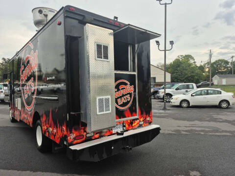 2001 Freightliner MT55 Chassis