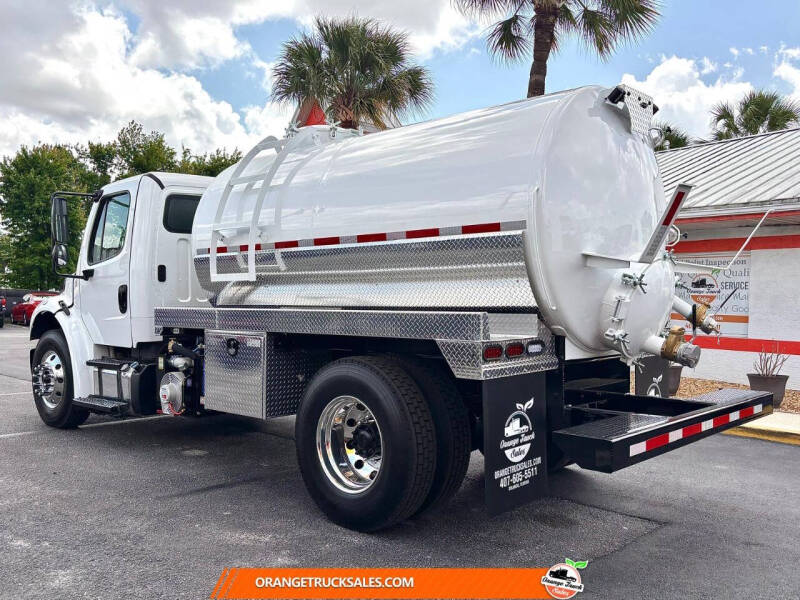 2020 Freightliner M2 106