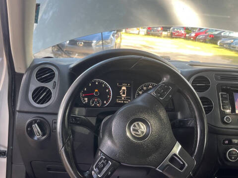 2015 Volkswagen Tiguan S