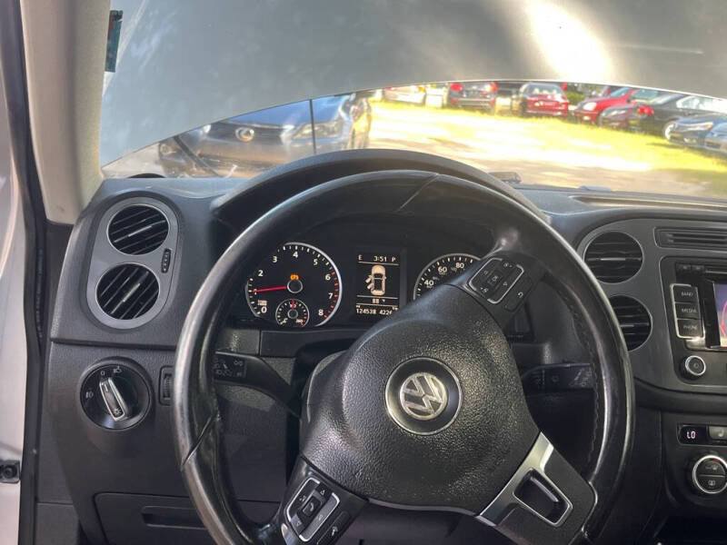 2015 Volkswagen Tiguan S