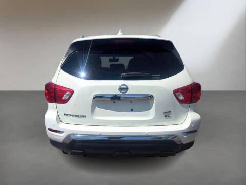 2020 Nissan Pathfinder SL