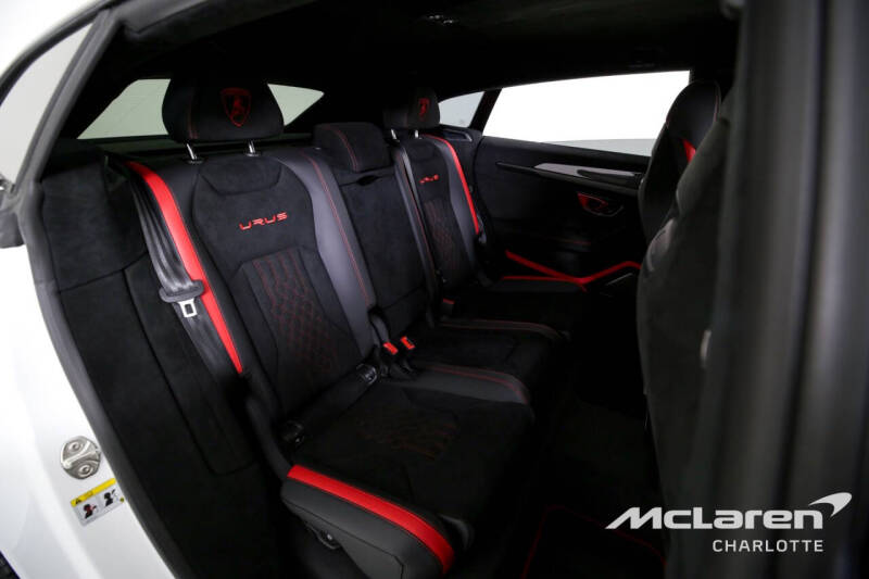 2023 Lamborghini Urus S