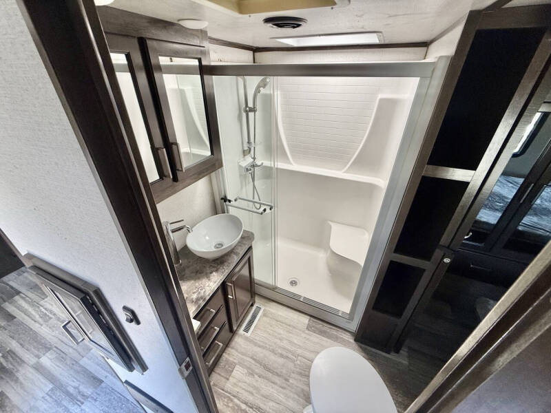 2022 Dutchmen Voltage