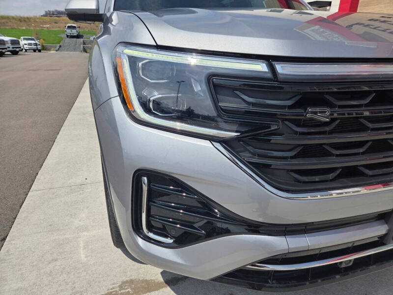 2024 Volkswagen Atlas Cross Sport SEL Premium R-Line 4Motion