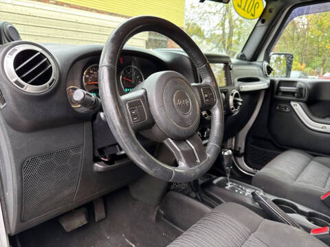 2012 Jeep Wrangler Sahara