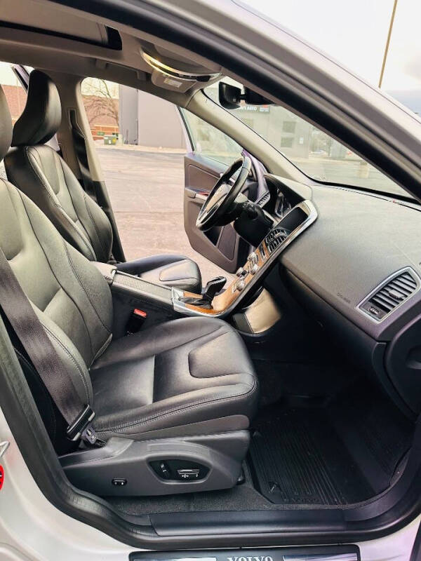 2017 Volvo XC60 T6 Inscription