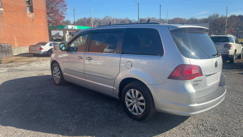 2012 Volkswagen Routan