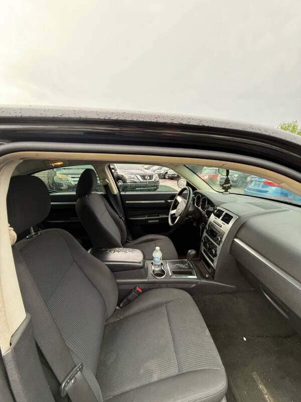 Used 2010 Dodge Charger SXT with VIN 2B3CA3CV9AH162565 for sale in Cincinnati, OH