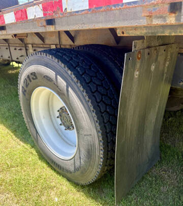 2020 Freightliner M2 106