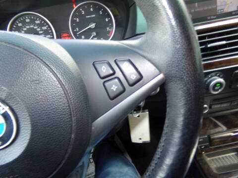 2009 BMW 5 Series 528i