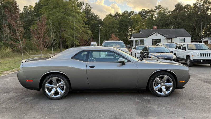 2012 Dodge Challenger R/T Plus