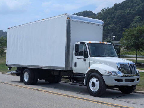 2018 International DuraStar 4300