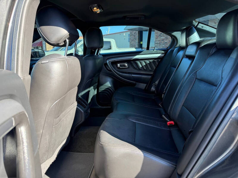 2015 Ford Taurus SEL