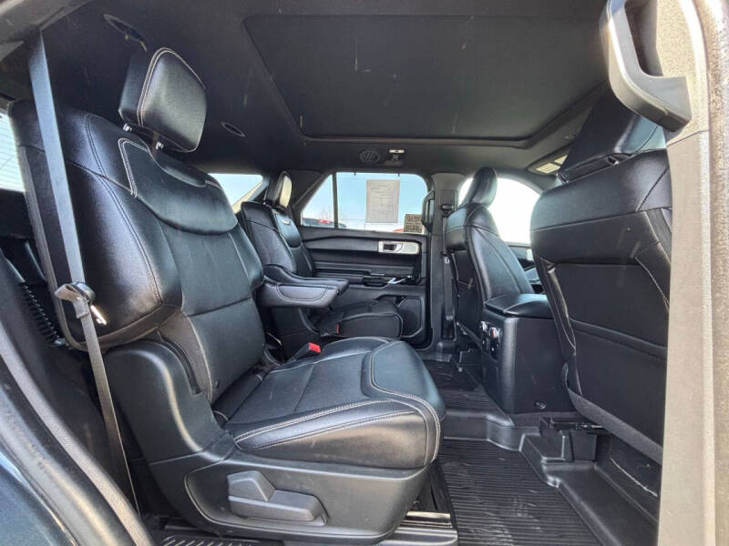 2022 Ford Explorer ST