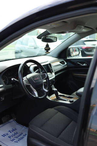 2018 GMC Acadia SLE-2