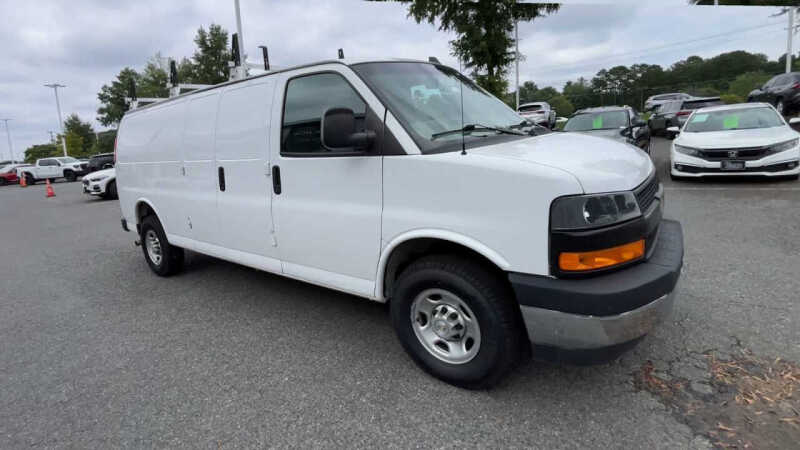 2022 Chevrolet Express 3500